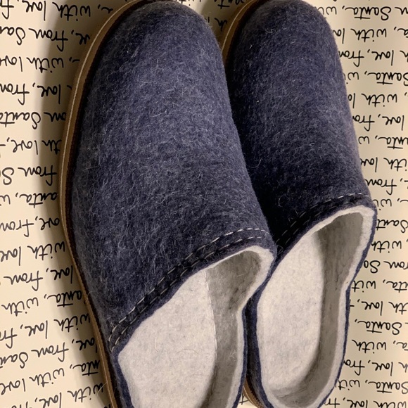 warm wool slippers - Picture 14 of 14